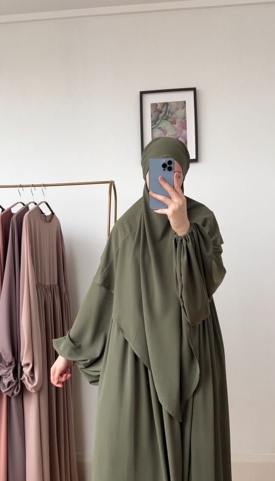 YAPRAK YEŞİLİ MAVERA TAKIM