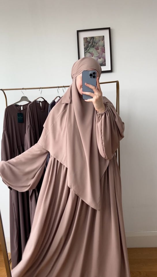 KOYU BEJ MAVERA TAKIM