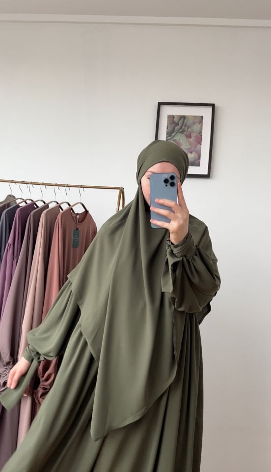 YAPRAK YEŞİLİ MİHRİMAH TAKIM