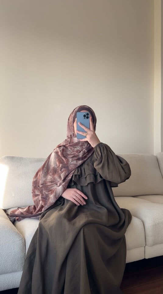 REVA ELBİSE HAKİ ŞAL TAKIM